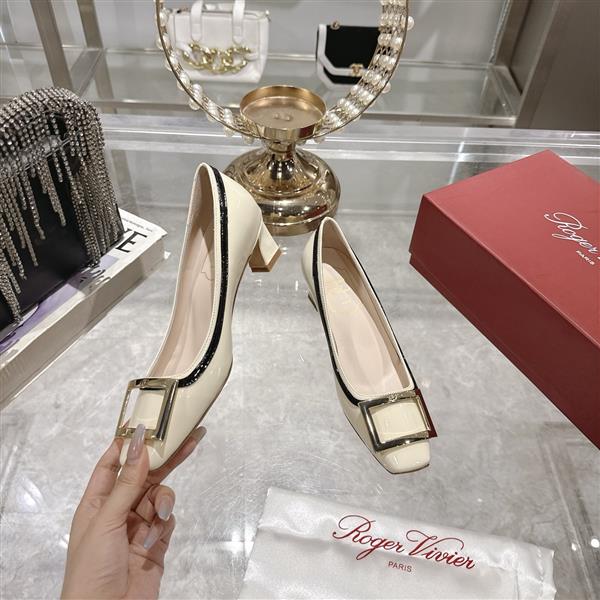 20251127173959858 270